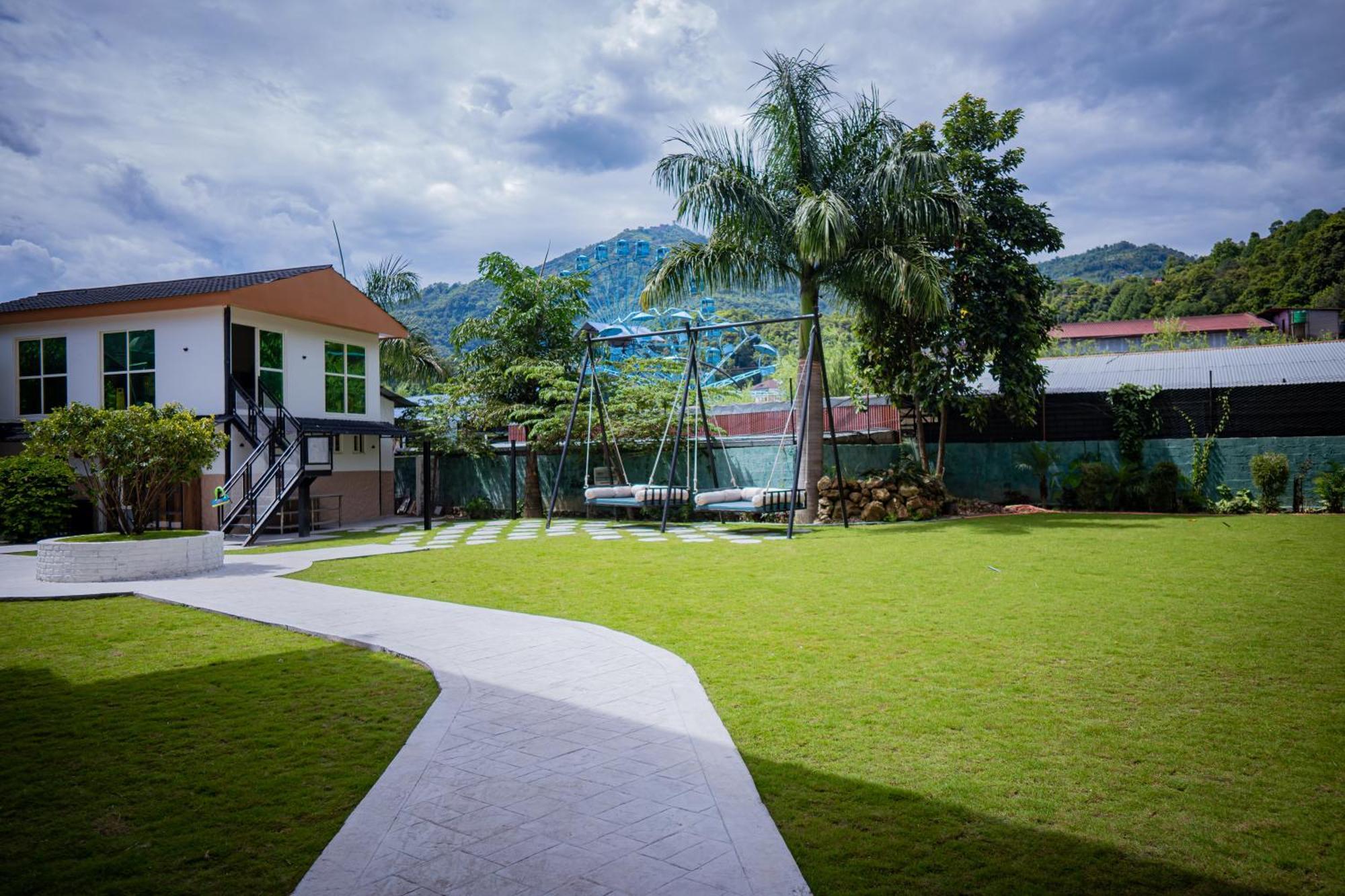 Majestic Lake Front Hotel & Suites Pokhara Exterior foto