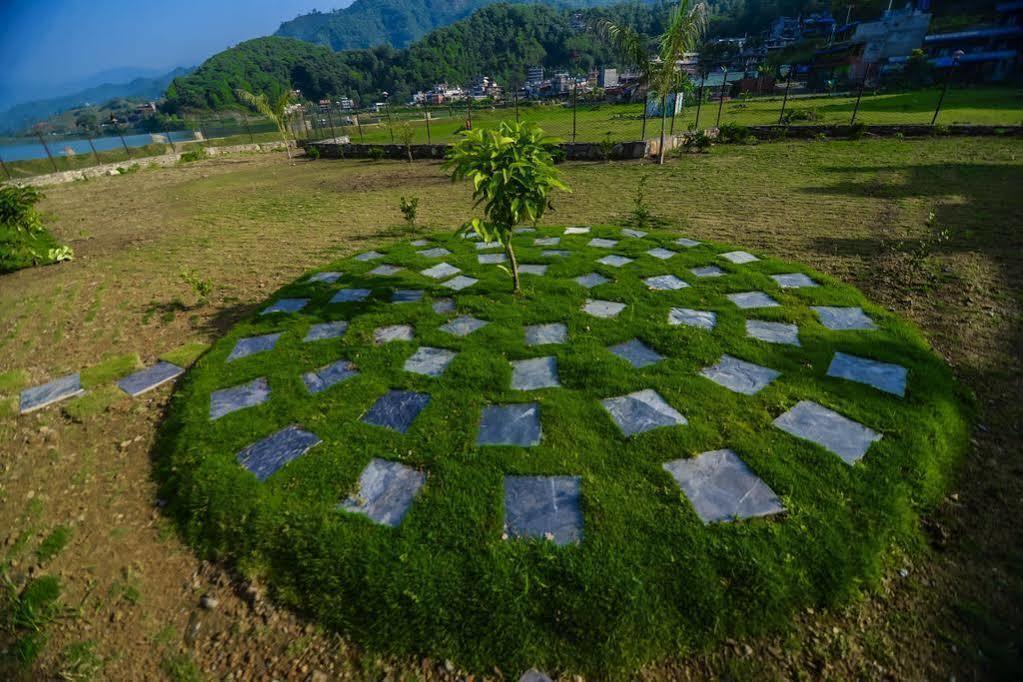 Majestic Lake Front Hotel & Suites Pokhara Exterior foto